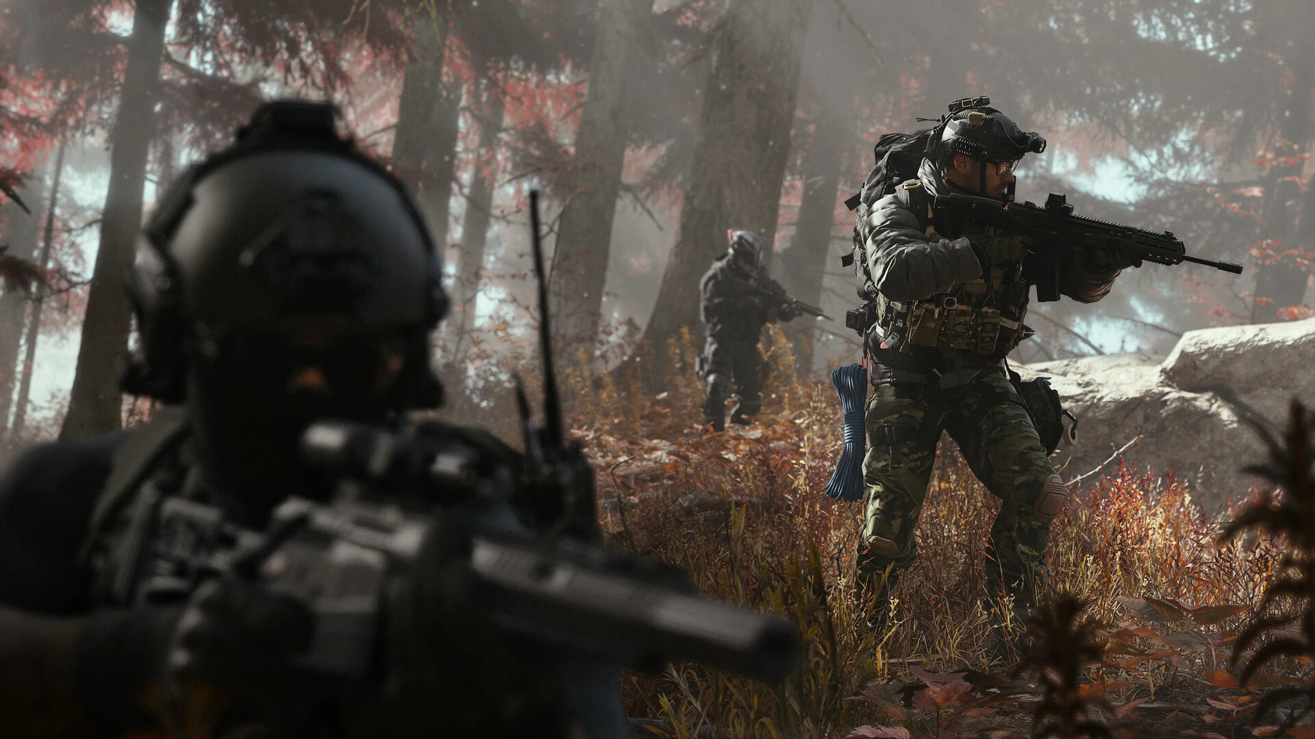 Esquadra de soldados a avançar numa floresta em Modern Warfare 4